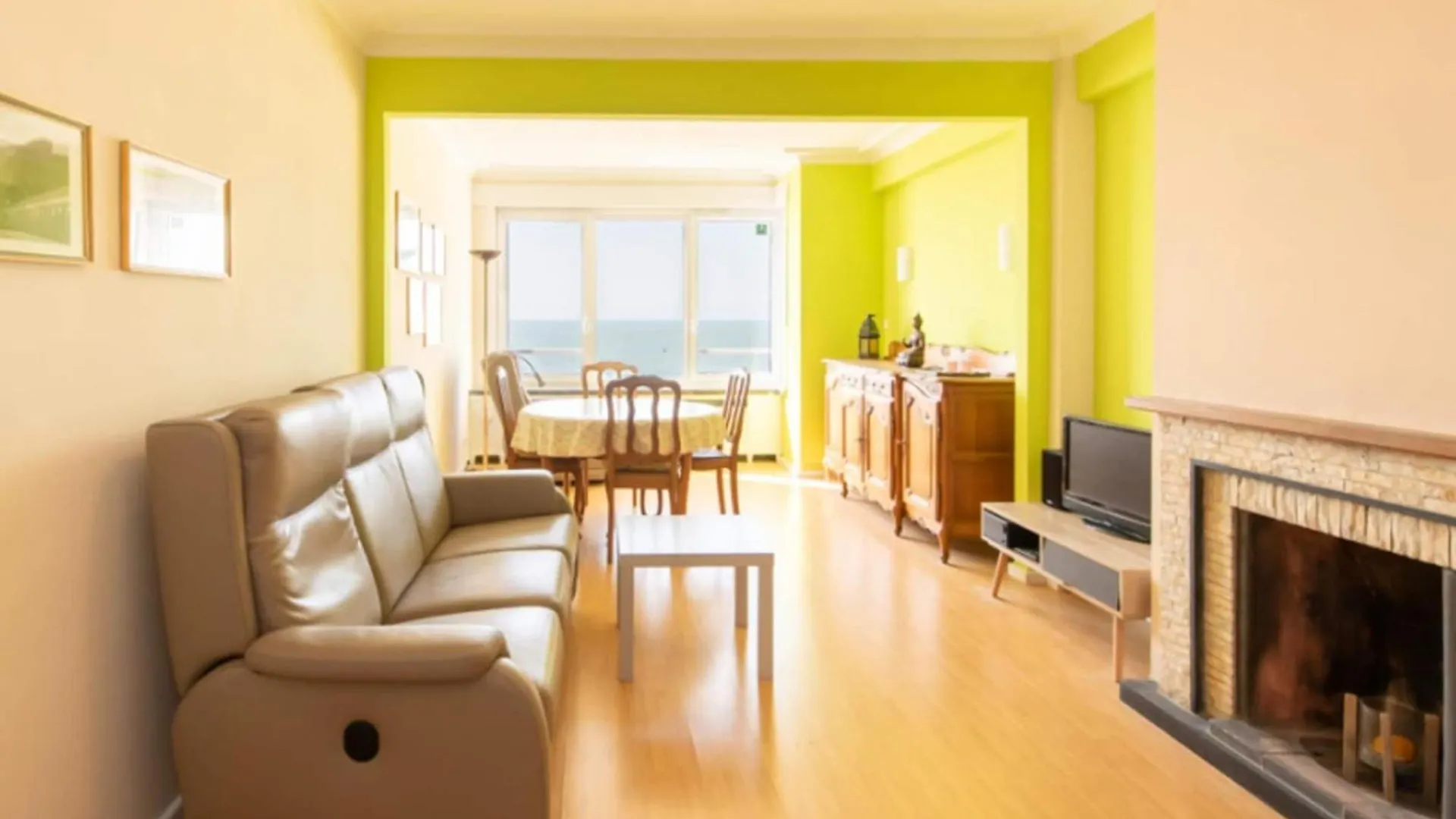 Lush Apartment With View Ostende