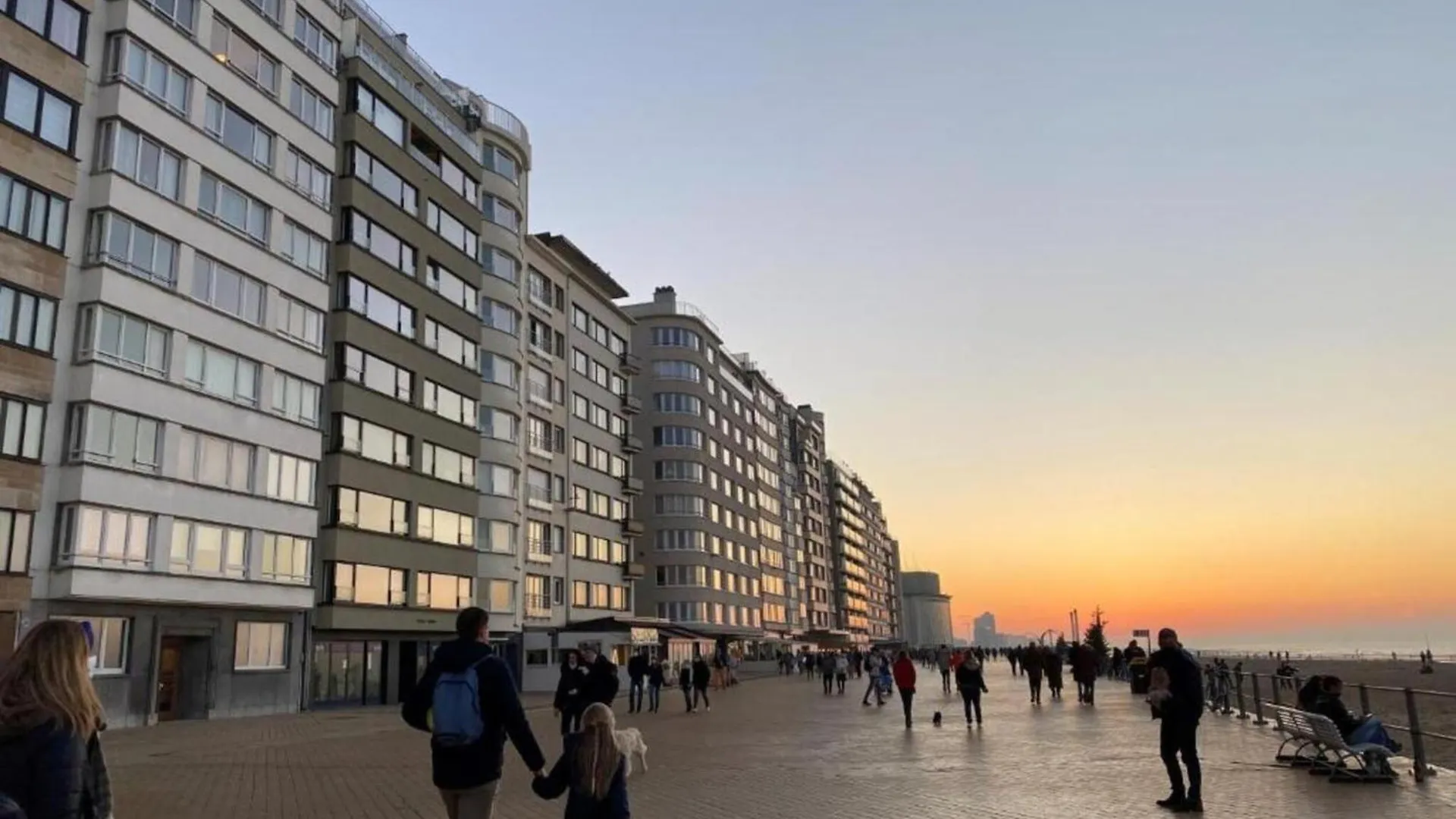 Lush Apartment With View Ostende